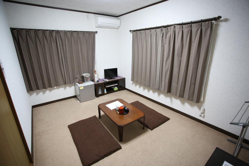 Hôtel Minshuku Tenhou à Takachiho Extérieur photo